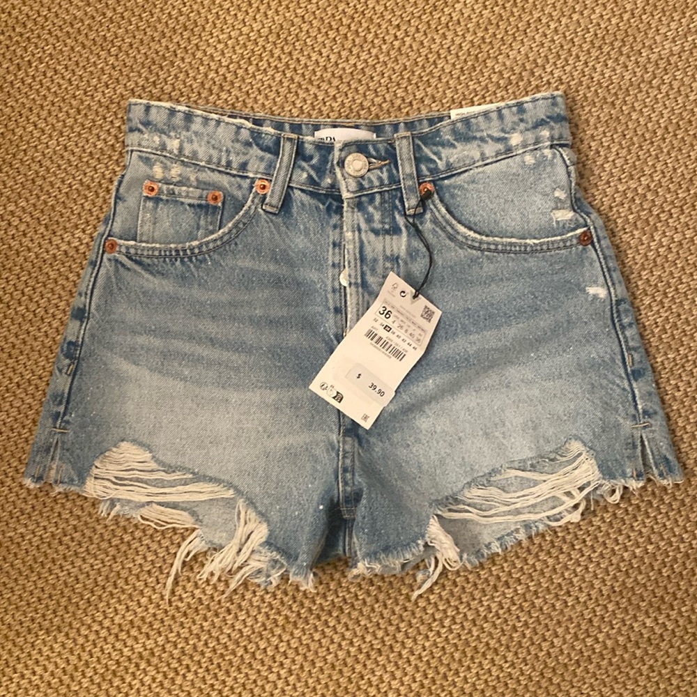 Zara High Rise Split Shorts Denim NWT size 4